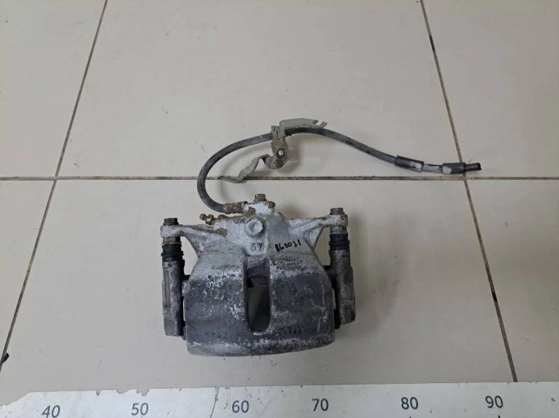 Суппорт передний правый Skoda Octavia (A7) 2013>