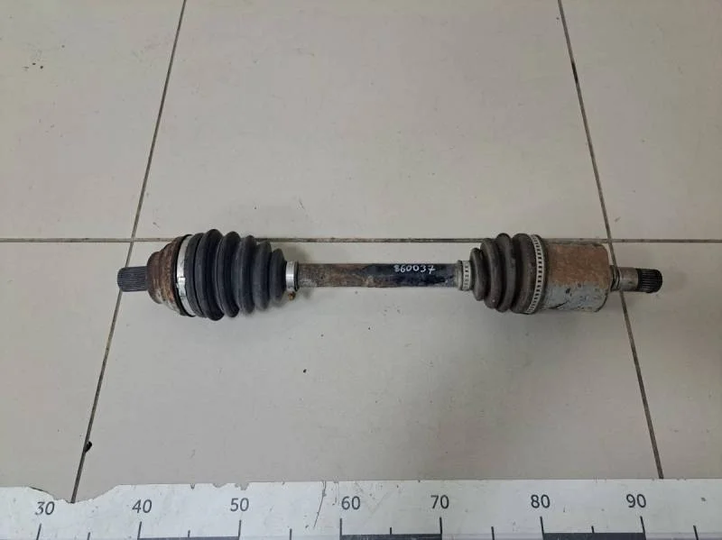 Полуось передняя левая Skoda Octavia (A7) 2013>