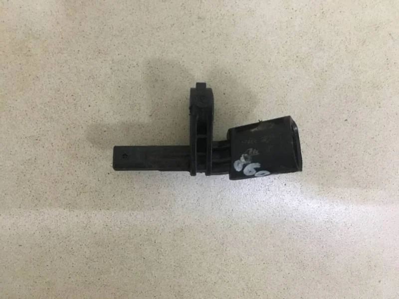 Датчик ABS передний левый Volkswagen Tiguan (5N1) 2007-2011