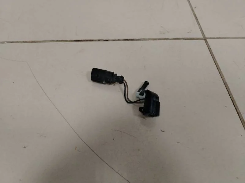 Форсунка омывателя лобового стекла Skoda Octavia (A7) 2013>