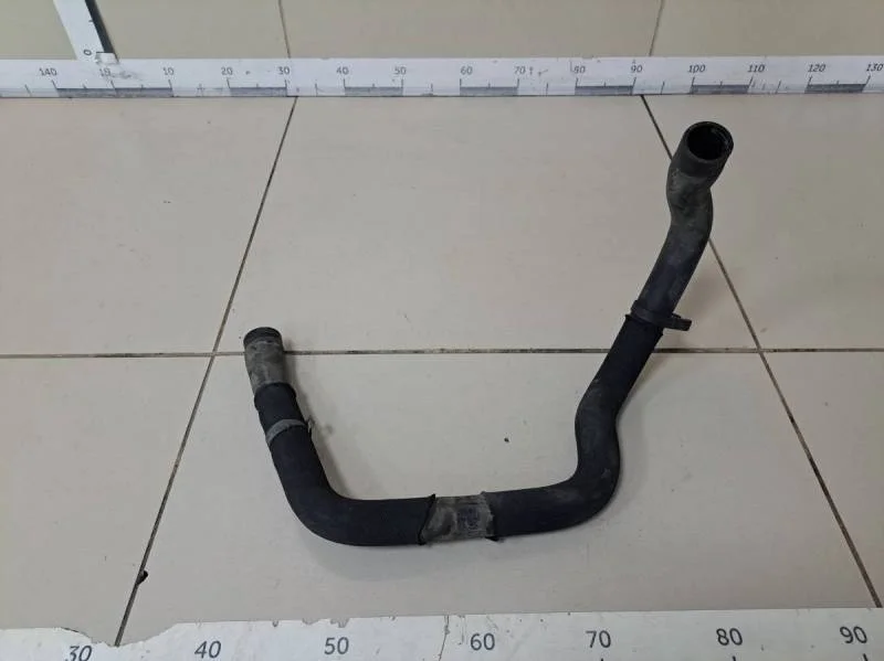 Патрубок радиатора охлаждения Skoda Octavia (A7) 2013>