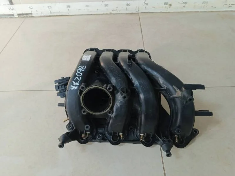 Коллектор впускной Volkswagen Polo (Sed RUS) 2011>