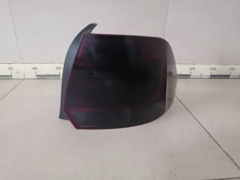 Фонарь задний правый Volkswagen Polo (Sed RUS) 2011>