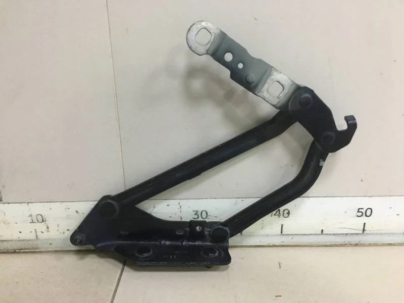 Петля крышки багажника Renault Megane (2) 2002-2009