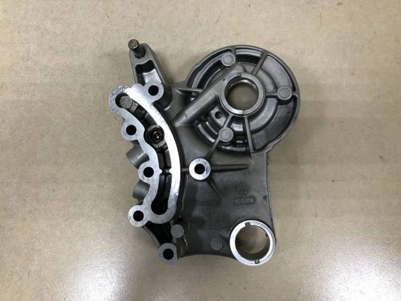 Крышка распредвала Volkswagen Tiguan (5N1) 2007-2011