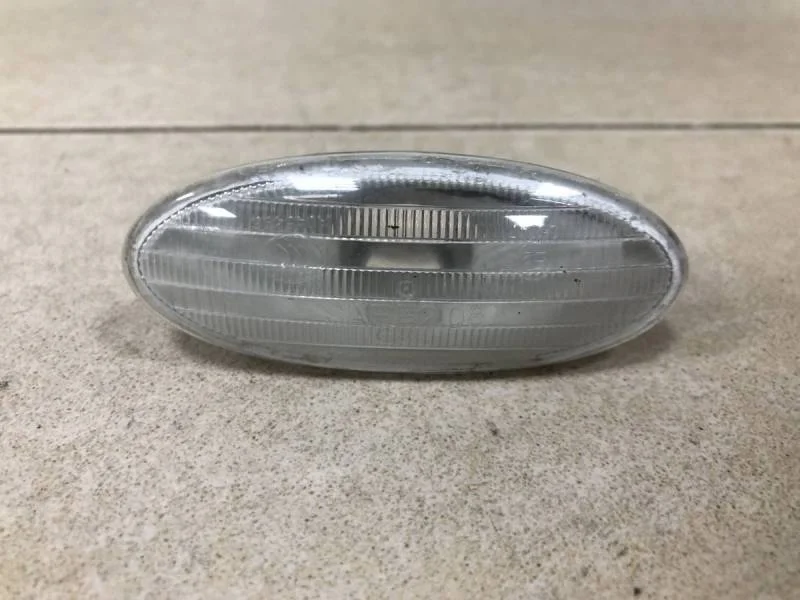 Повторитель на крыло Nissan Sentra (B17) 2013-2017