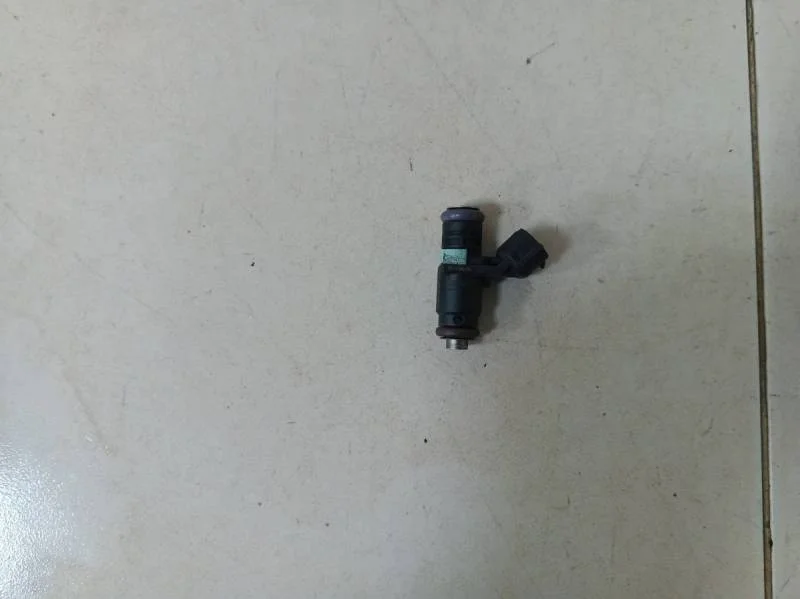 Форсунка инжекторная электрическая Volkswagen Polo (Sed RUS) 2011>