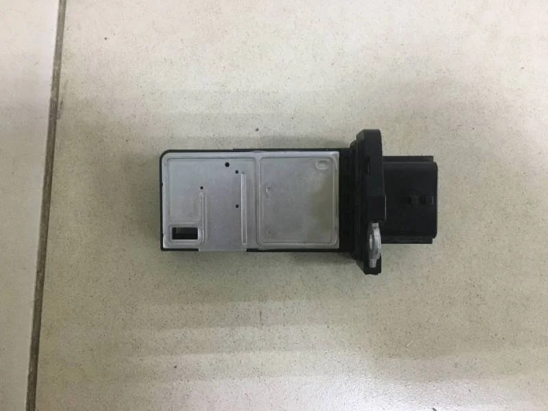 Датчик расхода воздуха (массметр, дмрв) Nissan Sentra (B17) 2013-2017