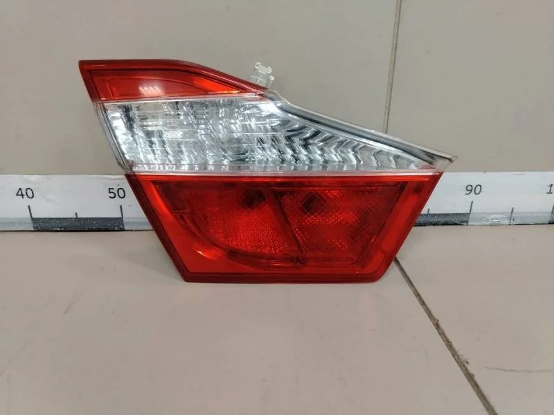 Фонарь задний внутренний левый Toyota Camry (V50) 2011-2017