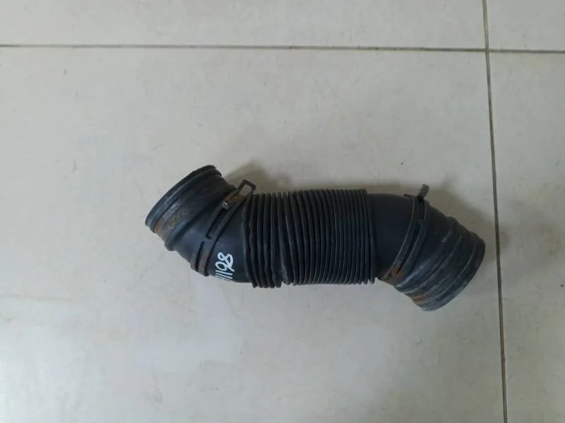 Патрубок воздушного фильтра Skoda Octavia (A7) 2013>