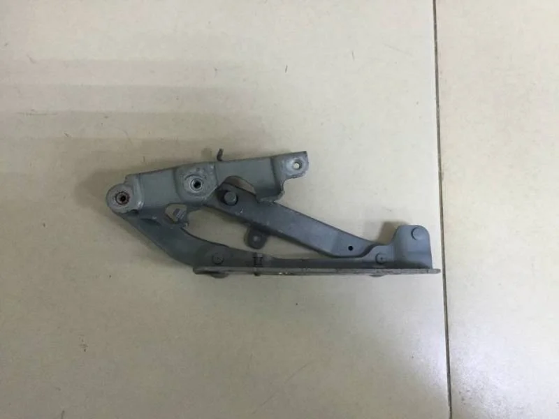 Петля капота правая Mercedes-Benz E-Class (W211) 2002-2009