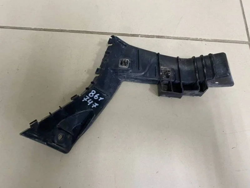 Кронштейн заднего бампера правый Suzuki SX4 2006-2013