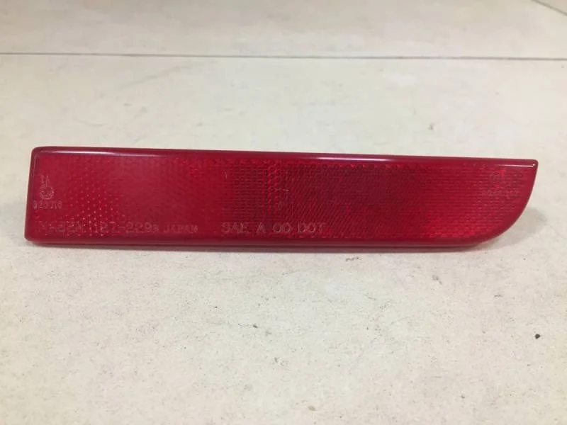 Отражатель в бампер задний правый Mitsubishi Lancer X (CX, CY)  2007>