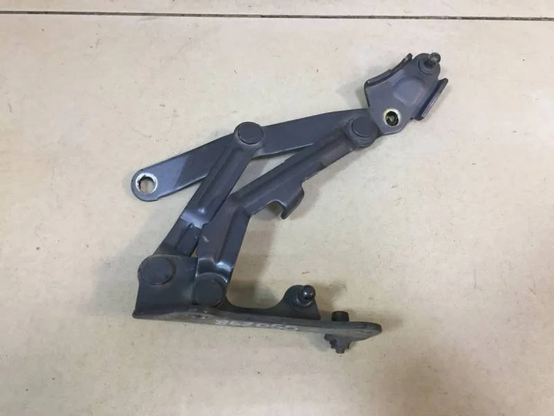 Петля крышки багажника Mitsubishi Lancer X (CX, CY)  2007>
