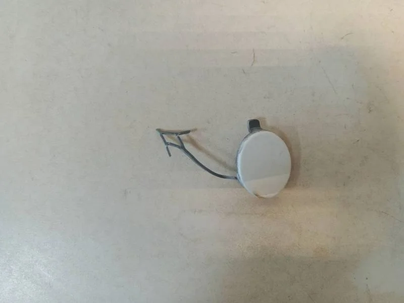 Заглушка буксировочного крюка Skoda Octavia (A7) 2013>