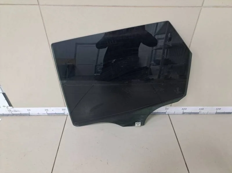 Стекло двери задней левой Mazda CX-7 (ER) 2006-2012