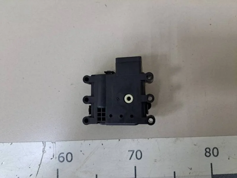 Моторчик заслонки печки Mazda CX-7 (ER) 2006-2012