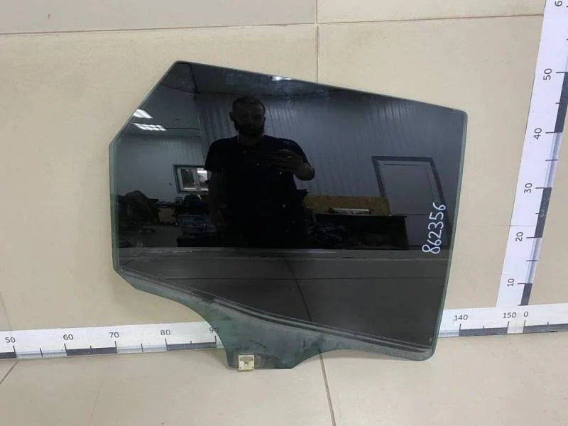 Стекло двери задней правой Mazda CX-7 (ER) 2006-2012