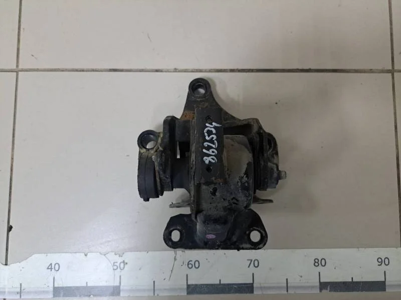 Опора КПП левая Mazda CX-7 (ER) 2006-2012