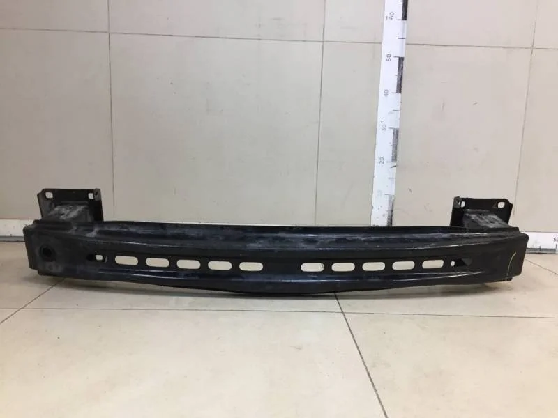 Усилитель переднего бампера Skoda Octavia (A7) 2013>