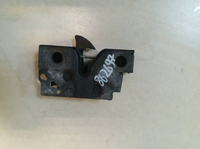 Замок капота Skoda Octavia (A7) 2013>