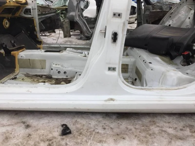 Порог со стойкой левый Skoda Octavia (A7) 2013>