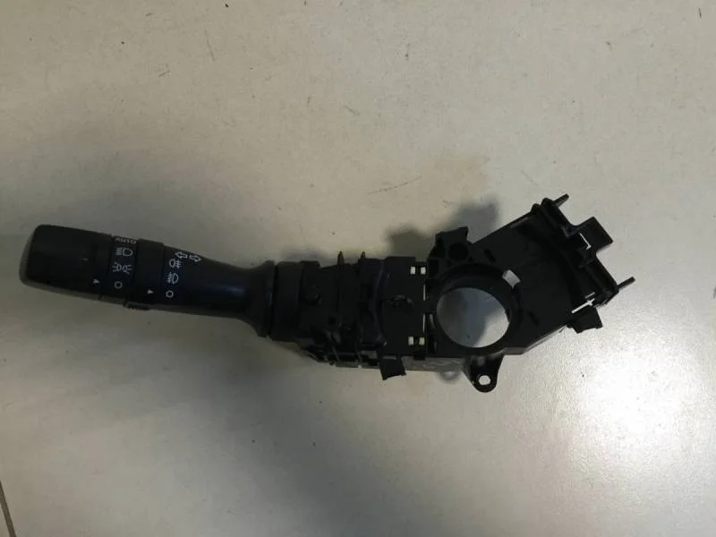 Переключатель поворотов подрулевой Hyundai ix35 (LM) 2010-2015