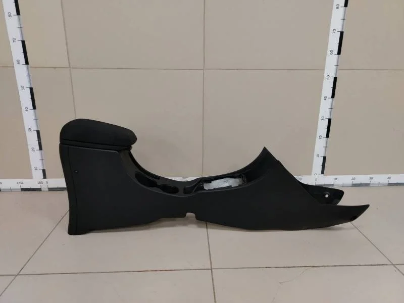 Консоль центральная Hyundai Solaris 2010-2017