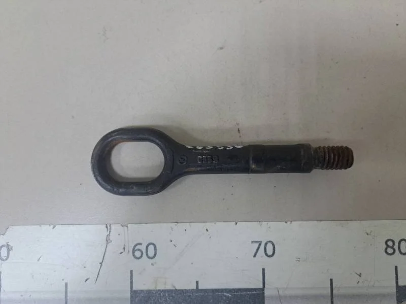 Крюк буксировочный Volkswagen Passat B6 2005-2010