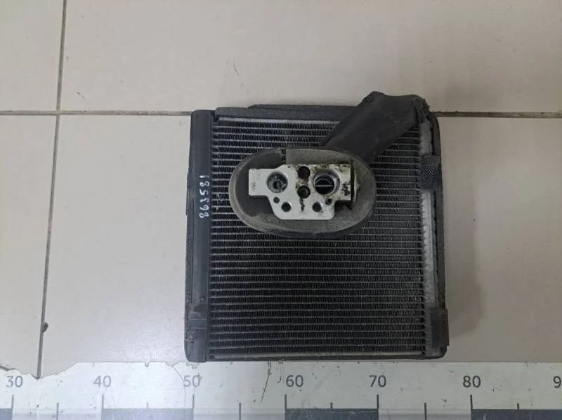 Испаритель кондиционера Volkswagen Passat B6 2005-2010