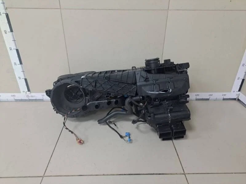 Корпус отопителя Volkswagen Passat B6 2005-2010