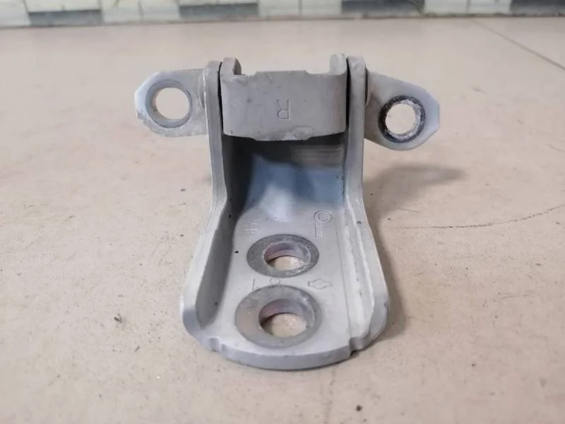 Петля двери передней правой нижняя Nissan Almera 3 (G11, G15) 2012&gt;
