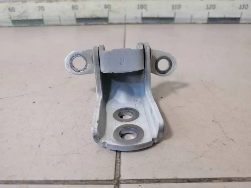 Петля двери передней правой верхняя Nissan Almera 3 (G11, G15) 2012&gt;