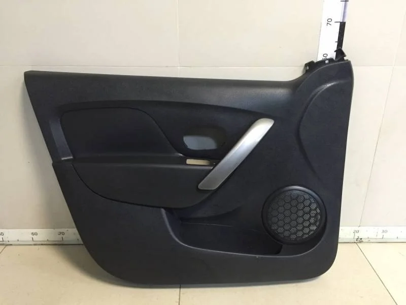 Обшивка двери передней левой Renault Logan (2) 2014>