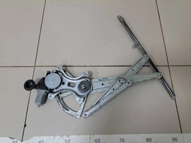 Стеклоподъемник электр. передний левый Toyota Land Cruiser Prado (J120) 2002-2009