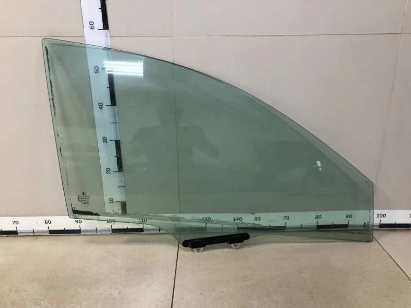 Стекло двери передней правой Honda CR-V 2007-2012