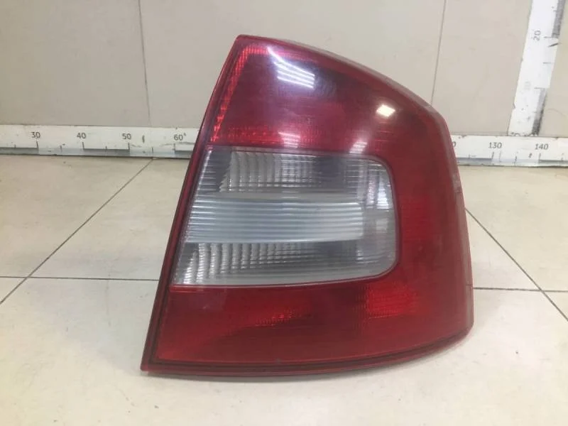 Фонарь задний правый Skoda Octavia (A5 1Z-) 2004-2013