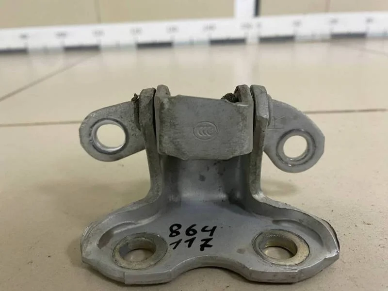 Петля двери задней правой верхняя Toyota Land Cruiser Prado (J120) 2002-2009