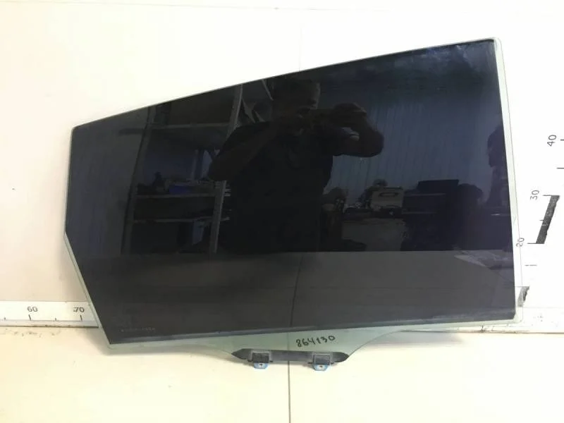 Стекло двери задней правой Honda CR-V 2007-2012