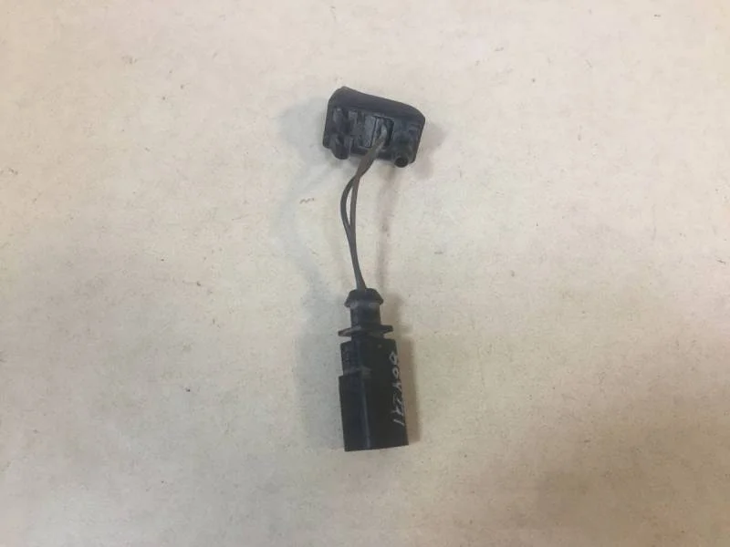 Форсунка омывателя лобового стекла Skoda Octavia (A5 1Z-) 2004-2013