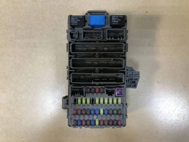 Блок предохранителей Honda CR-V 2007-2012