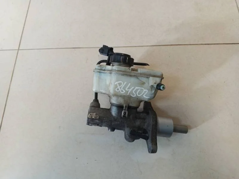 Цилиндр тормозной главный Skoda Octavia (A5 1Z-) 2004-2013