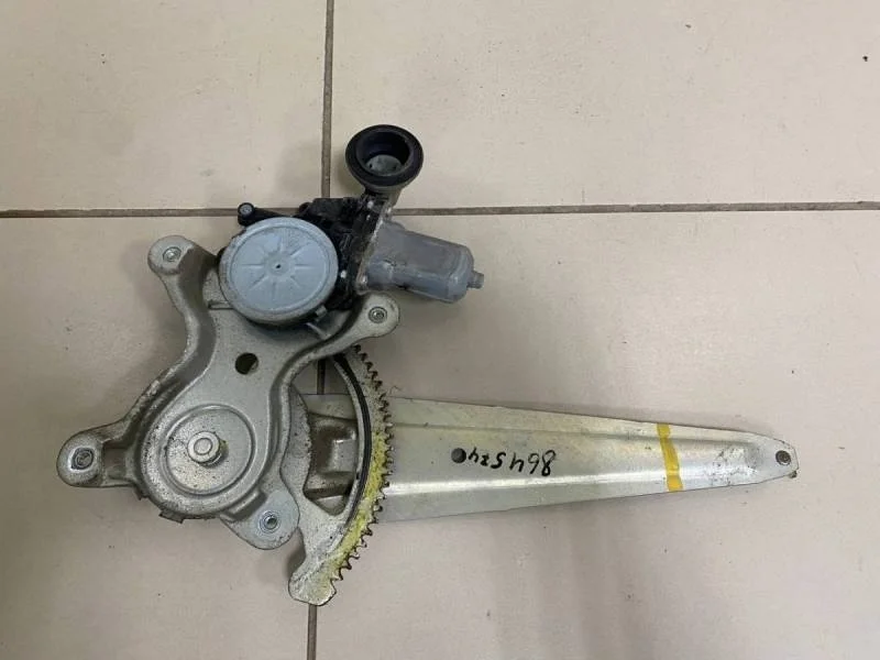 Стеклоподъемник электр. задний правый Toyota Land Cruiser Prado (J120) 2002-2009