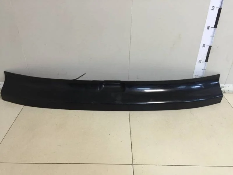 Накладка двери багажника Honda CR-V 2007-2012