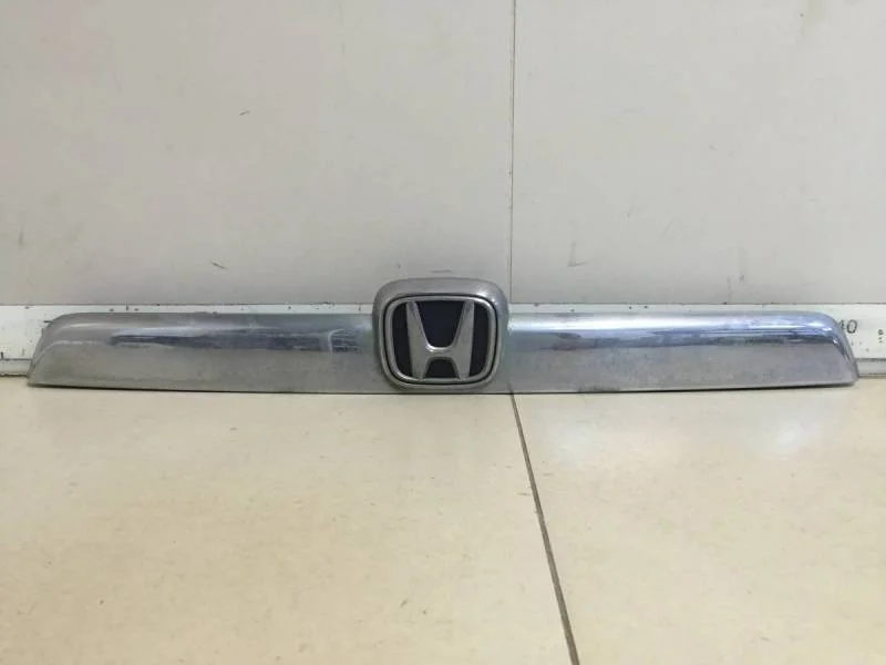 Накладка двери багажника Honda CR-V 2007-2012