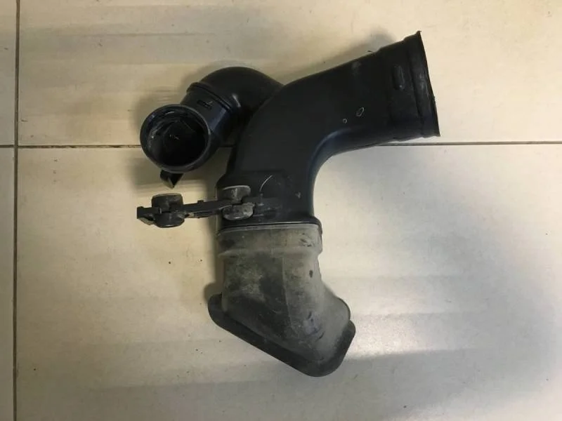 Патрубок воздушного фильтра Honda CR-V 2007-2012