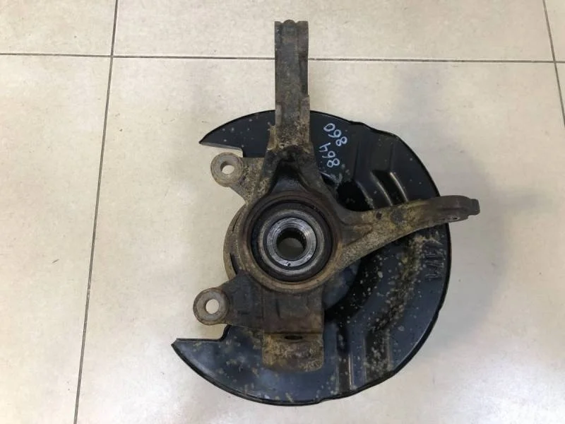 Кулак поворотный передний правый Honda CR-V 2007-2012