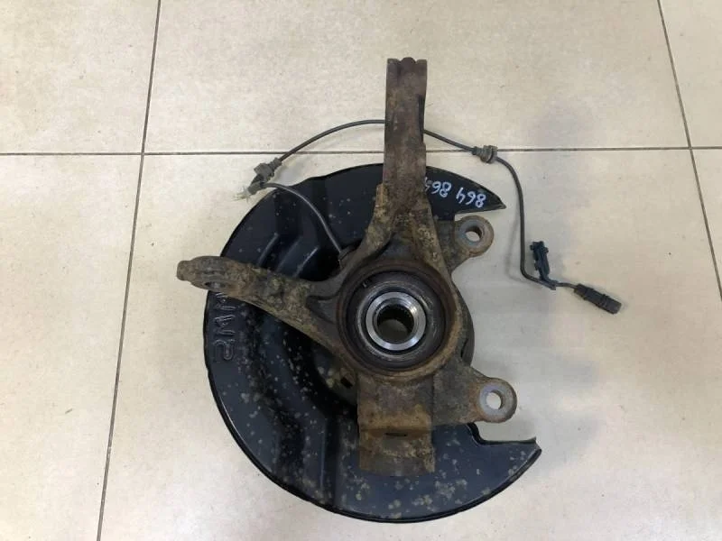 Кулак поворотный передний левый Honda CR-V 2007-2012