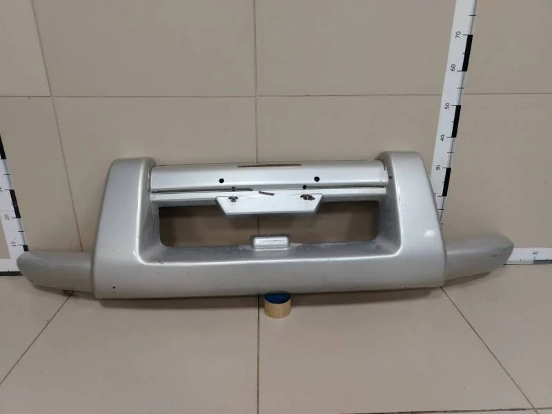 Накладка переднего бампера центральная Toyota Land Cruiser Prado (J120) 2002-2009