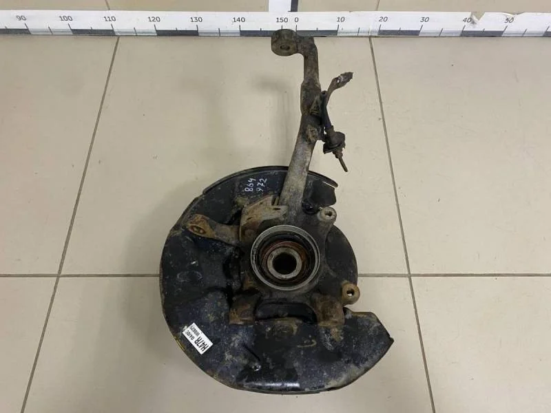 Кулак поворотный передний правый Toyota Land Cruiser Prado (J120) 2002-2009